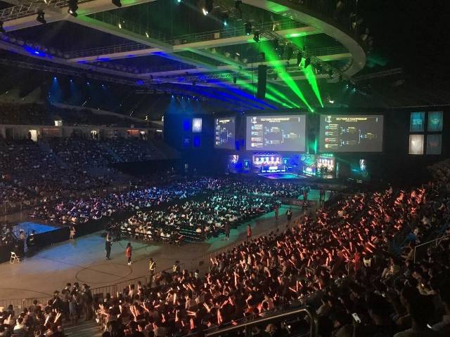 冯彦哲后场 冯彦哲后场