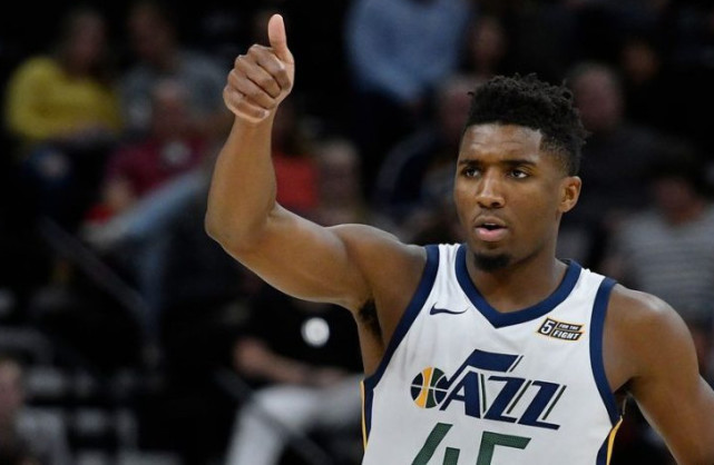 与传统叙事 与传统叙事